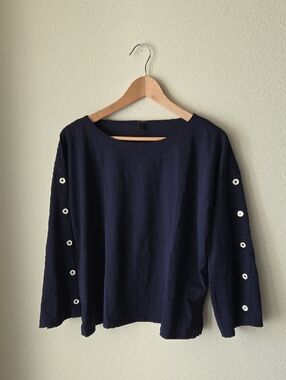 J. Crew Navy Long Sleeve Cotton Top Decorative Sleeve Buttons Sz L Nautical